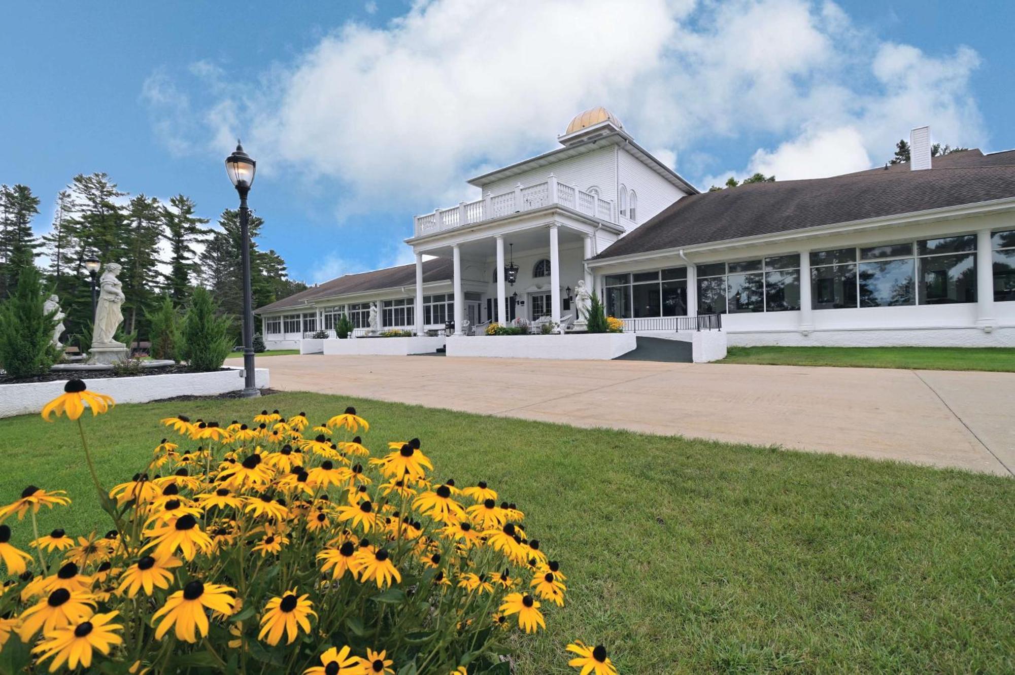 Four Seasons Island Resort Pembine Exterior photo